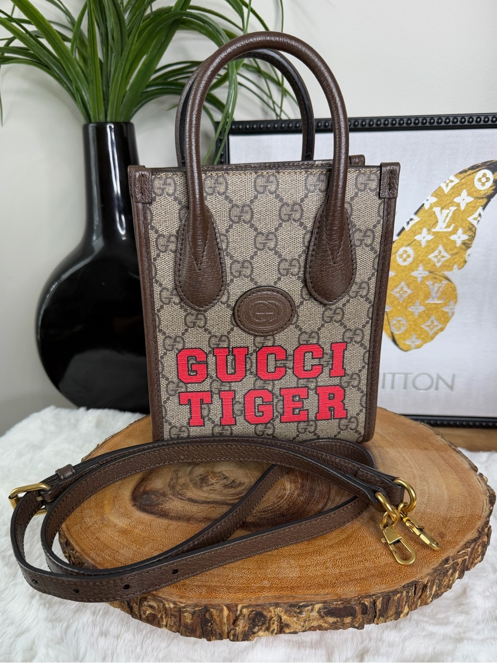 Gucci GG Supreme Tiger Mini Tote Bag/Crossbody